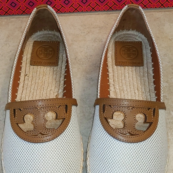 Like NEW Tory Burch
Sidney Espadrille Flat - Picture 7 of 9